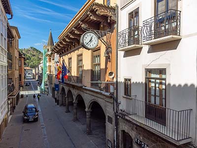 Fotografía con dron en pueblo de Sangüesa. Ayuntamiento.