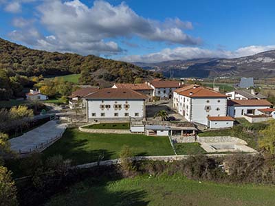 Fotografía con dron en casa rural de Urritzola 005